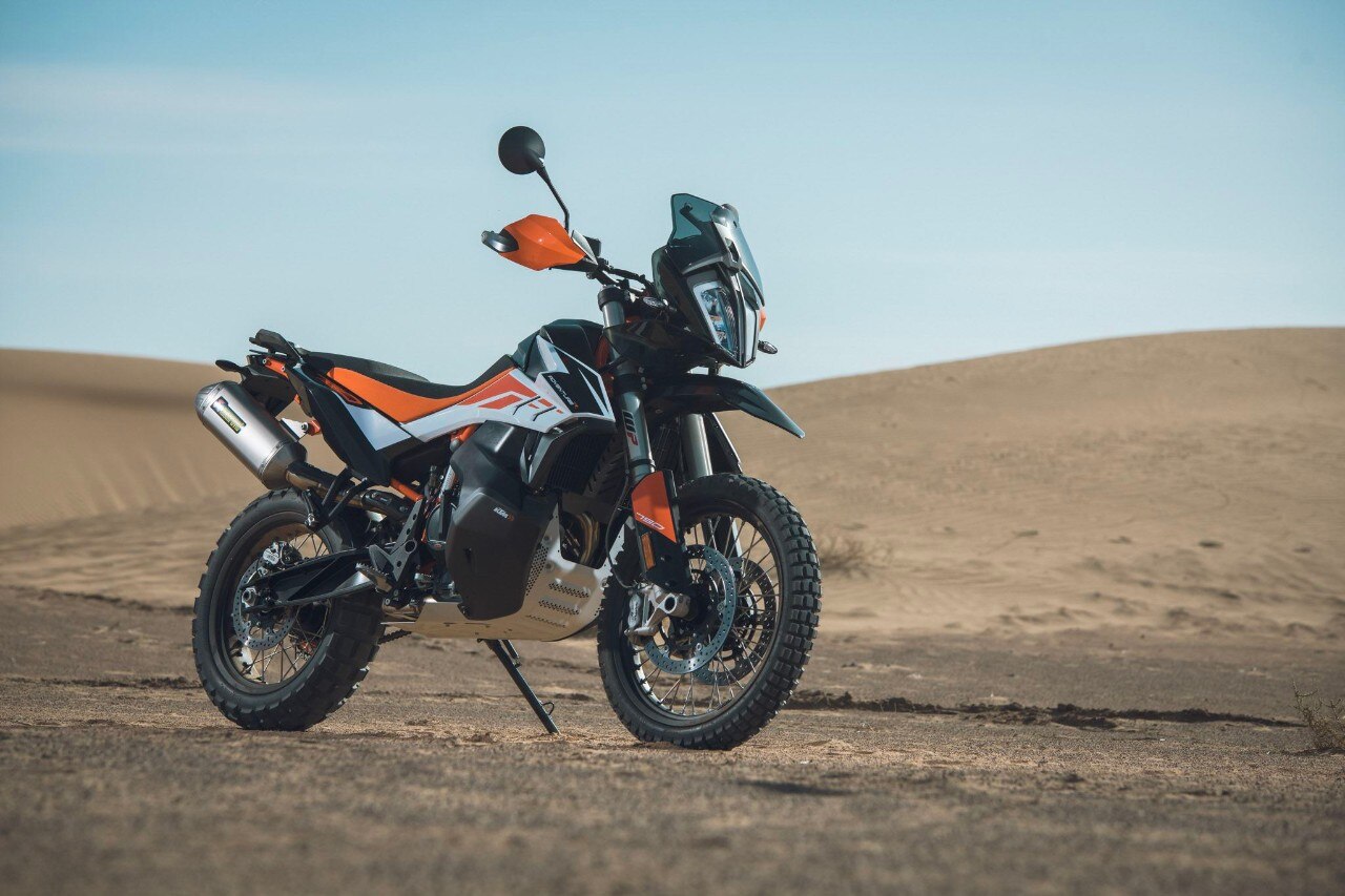 KTM 790 Adventure & 790 Adventure R dai concessionari